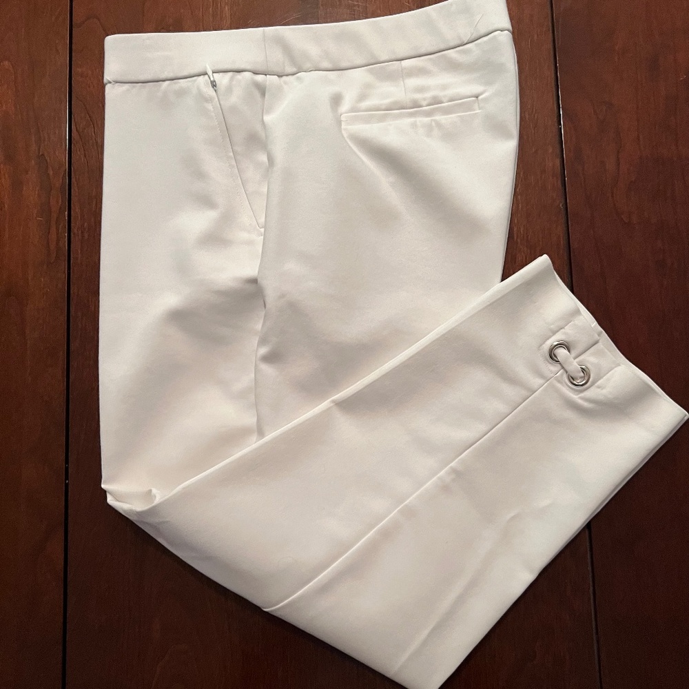 Rafaella Curvy White Dress Capris